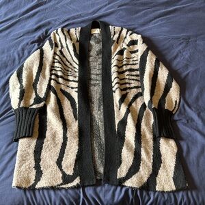ZEBRA KNIT CARDIGAN